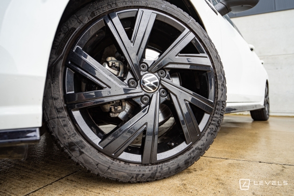 Volkswagen GOLF 8 1.5L eTSI 150 CH R-LINE DSG