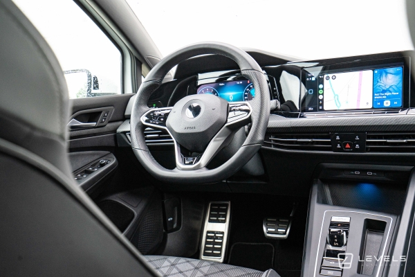 Volkswagen GOLF 8 1.5L eTSI 150 CH R-LINE DSG