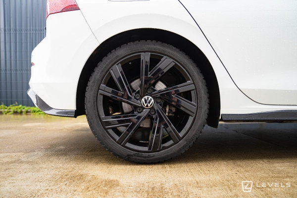 Volkswagen GOLF 8 1.5L eTSI 150 CH R-LINE DSG
