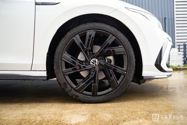 Volkswagen GOLF 8 1.5L eTSI 150 CH R-LINE DSG