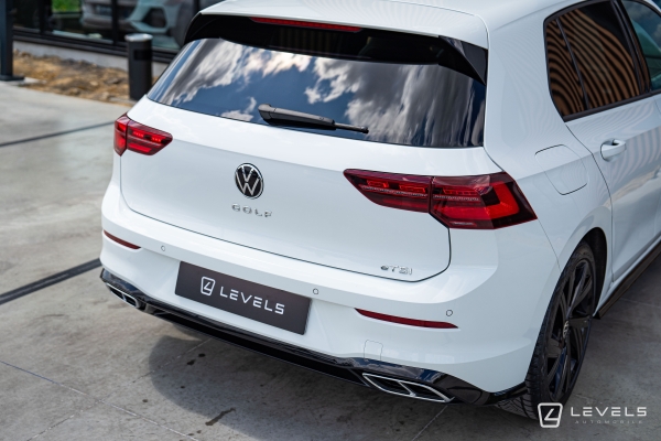  Volkswagen GOLF 8 1.5L eTSI 150 CH R-LINE DSG