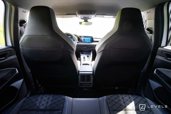 Volkswagen GOLF 8 1.5L eTSI 150 CH R-LINE DSG