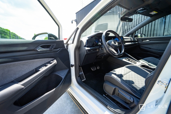  Volkswagen GOLF 8 1.5L eTSI 150 CH R-LINE DSG