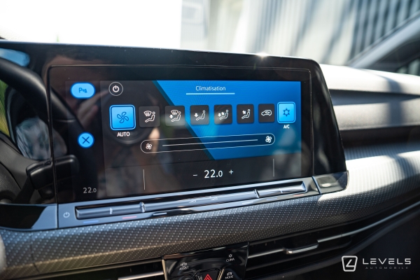  Volkswagen GOLF 8 1.5L eTSI 150 CH R-LINE DSG