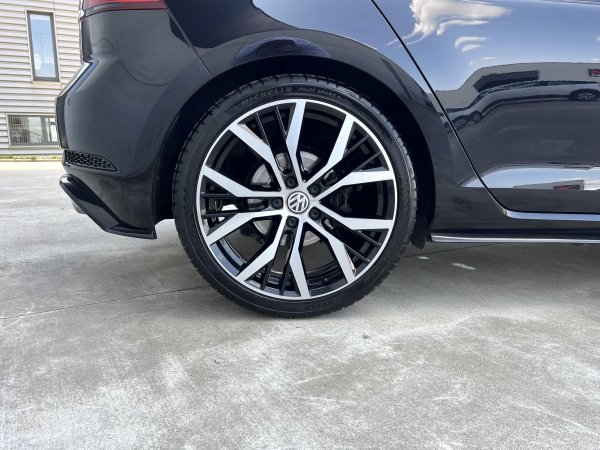 Volkswagen GOLF VII 150 ch TSI EVO CARAT KIT R Intégral DSG7