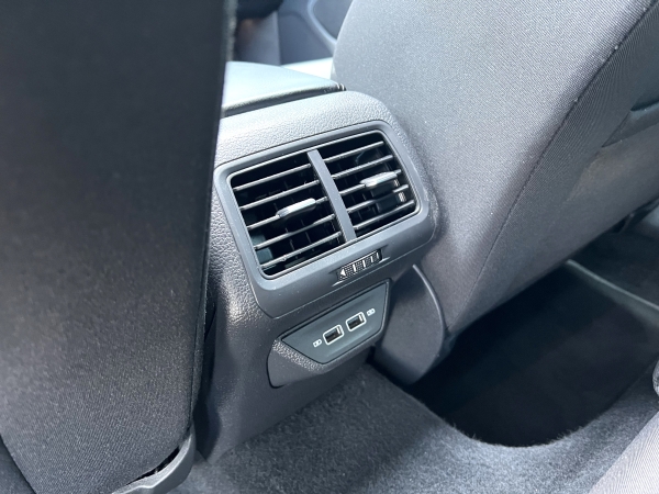  Volkswagen GOLF VII 150 ch TSI EVO CARAT KIT R Intégral DSG7