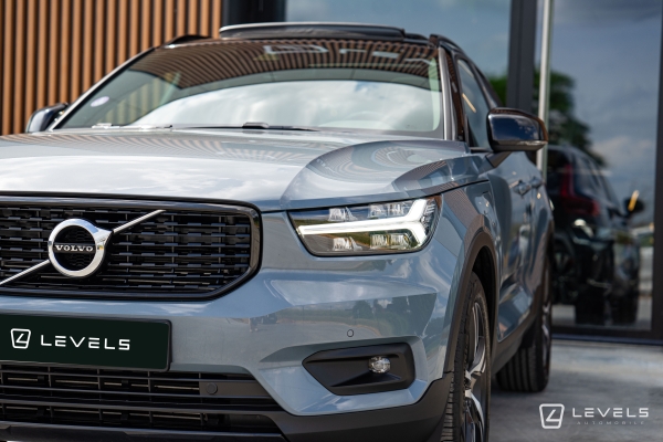  Volvo XC40 T5 262 ch HYBRIDE R-DESIGN Recharge DCT7