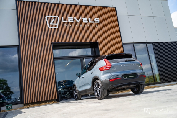  Volvo XC40 T5 262 ch HYBRIDE R-DESIGN Recharge DCT7