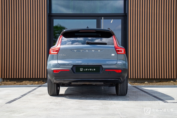  Volvo XC40 T5 262 ch HYBRIDE R-DESIGN Recharge DCT7