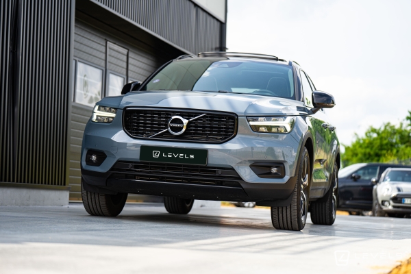  Volvo XC40 T5 262 ch HYBRIDE R-DESIGN Recharge DCT7