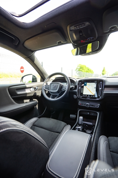  Volvo XC40 T5 262 ch HYBRIDE R-DESIGN Recharge DCT7