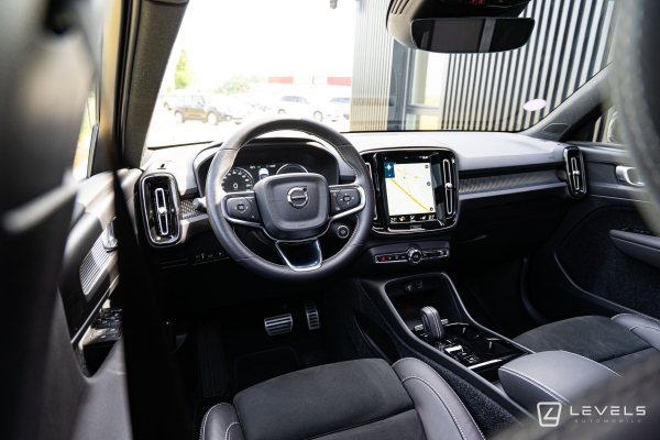 Volvo XC40 T5 262 ch HYBRIDE R-DESIGN Recharge DCT7