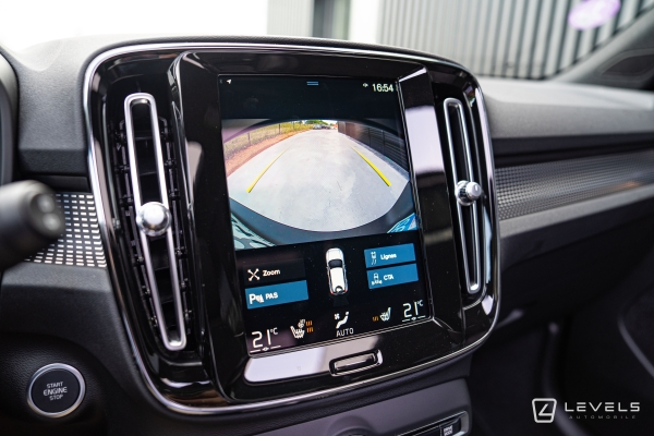  Volvo XC40 T5 262 ch HYBRIDE R-DESIGN Recharge DCT7