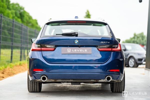 BMW SERIE 3 TOURING 320E 204CH Hybride Business Design BVA8