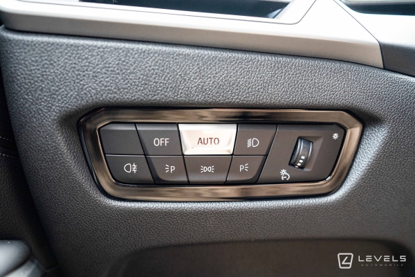BMW SERIE 3 TOURING 320E 204CH Hybride Business Design BVA8