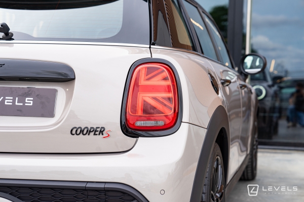 MINI 5 PORTES COOPER S 178 CH CLASSIC BVA7