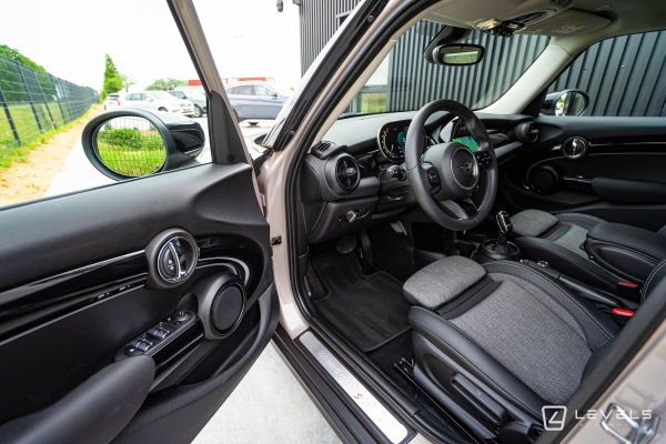 MINI 5 PORTES COOPER S 178 CH CLASSIC BVA7