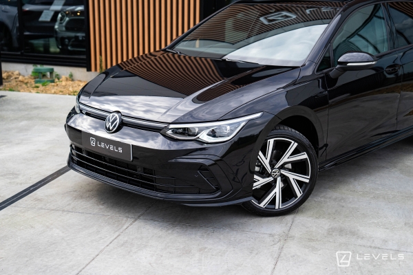  Volkswagen GOLF 8 1.5L eTSI 150 CH R-LINE DSG
