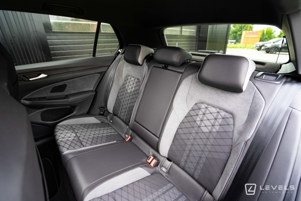  Volkswagen GOLF 8 1.5L eTSI 150 CH R-LINE DSG