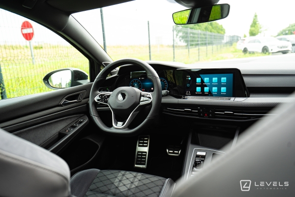  Volkswagen GOLF 8 1.5L eTSI 150 CH R-LINE DSG