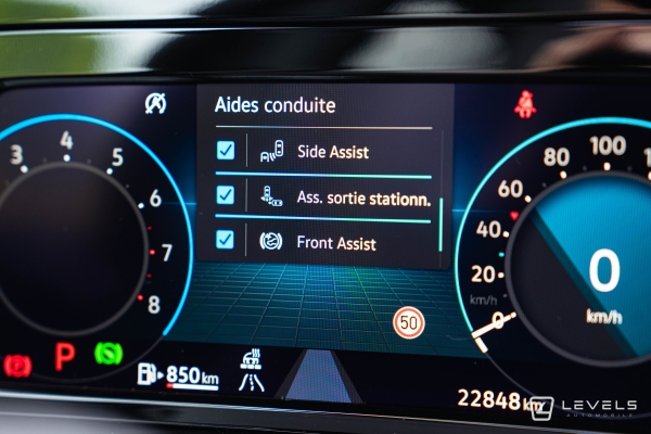  Volkswagen GOLF 8 1.5L eTSI 150 CH R-LINE DSG