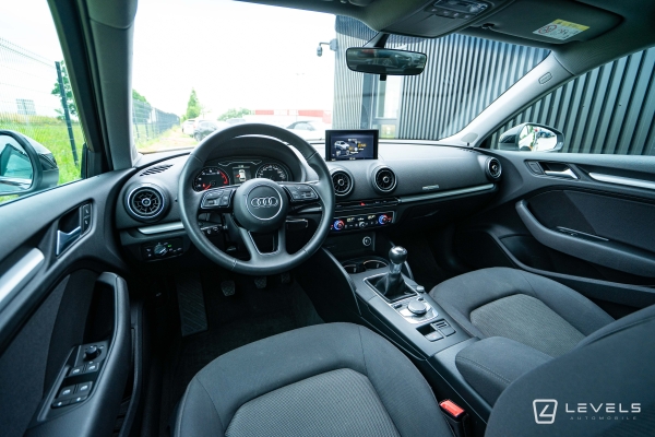 Audi A3 35 TFSI 150CH BUSINESS LINE BVM