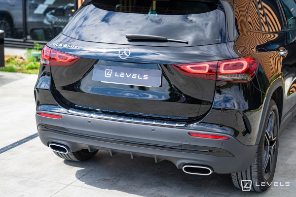 Mercedes  Gla 250e 160+102ch AMG Line 8G-DCT