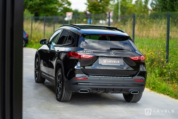 Mercedes  Gla 250e 160+102ch AMG Line 8G-DCT