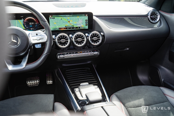 Mercedes  Gla 250e 160+102ch AMG Line 8G-DCT