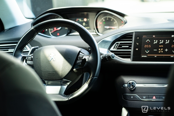 Peugeot 308 1.2 Puretech 130 Ch S&S ALLURE EAT8