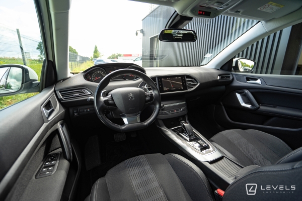 Peugeot 308 1.2 Puretech 130 Ch S&S ALLURE EAT8