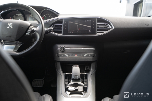 Peugeot 308 1.2 Puretech 130 Ch S&S ALLURE EAT8