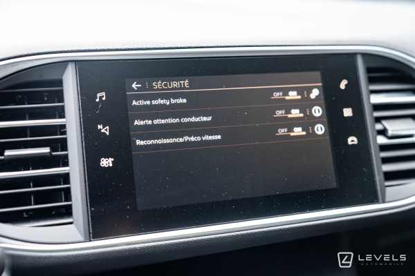 Peugeot 308 1.2 Puretech 130 Ch S&S ALLURE EAT8