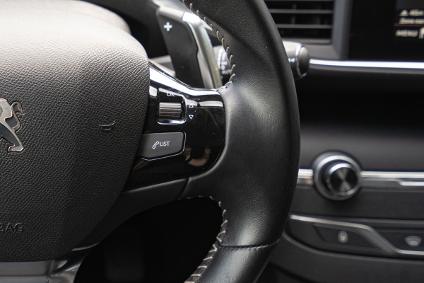 Peugeot 308 1.2 Puretech 130 Ch S&S ALLURE EAT8