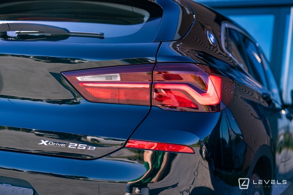 BMW X2 25e XDRIVE 220 Ch Business Design BVA6