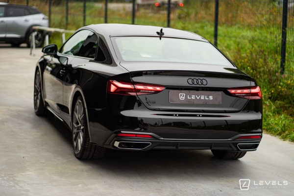 AUDI A5 40TDI 204 ch S Line coupé