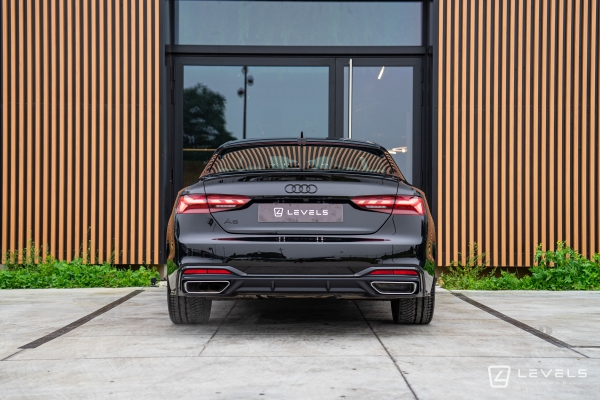 AUDI A5 40TDI 204 ch S Line coupé