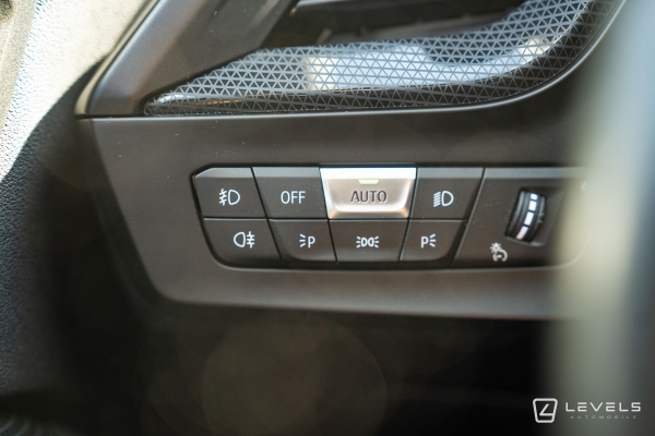 BMW SERIE 1 118i 136CH Edition SPORT DKG7