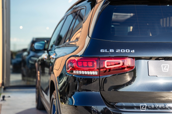 Mercedes GLB 200D 150ch AMG Line 7 places 8G-DCT