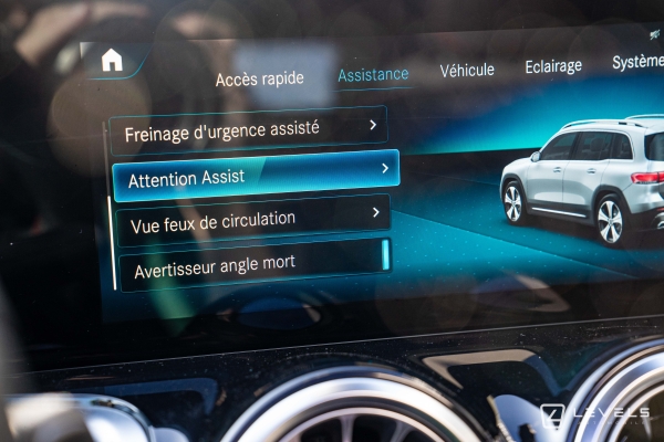 Mercedes GLB 200D 150ch AMG Line 7 places 8G-DCT