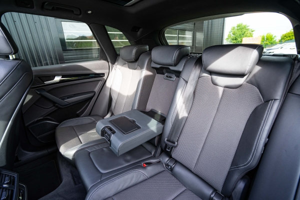 Audi Q5 E-TRON 55 TFSI 367CH QUATTRO S-TRONIC S LINE