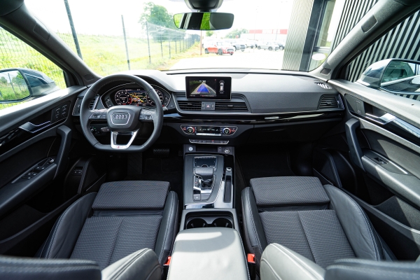 Audi Q5 E-TRON 55 TFSI 367CH QUATTRO S-TRONIC S LINE