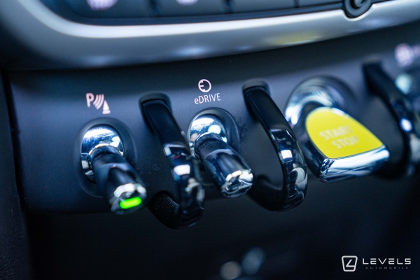 MINI COUNTRYMAN COOPER SE LONGSTONE HYBRID 136+88 BVA6