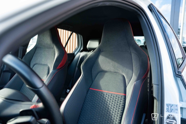  Volkswagen GOLF VIII GTI CLUBSPORT 300ch DSG7