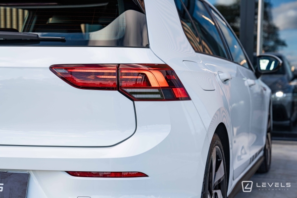  Volkswagen GOLF VIII GTI CLUBSPORT 300ch DSG7