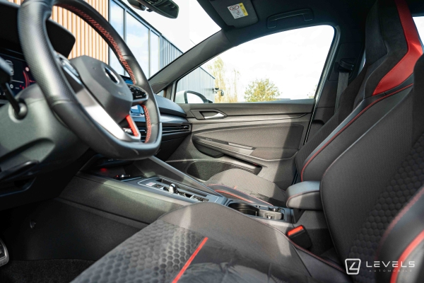 Volkswagen GOLF VIII GTI CLUBSPORT 300ch DSG7