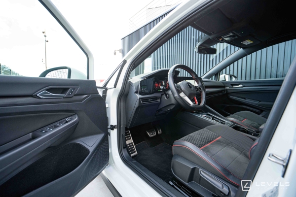  Volkswagen GOLF VIII GTI CLUBSPORT 300ch DSG7