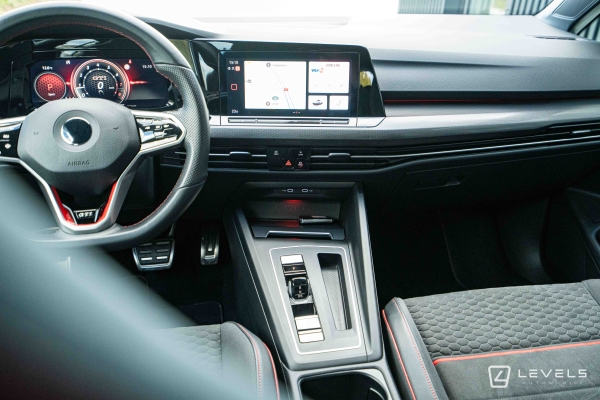  Volkswagen GOLF VIII GTI CLUBSPORT 300ch DSG7