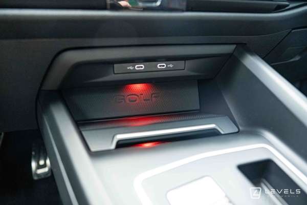  Volkswagen GOLF VIII GTI CLUBSPORT 300ch DSG7