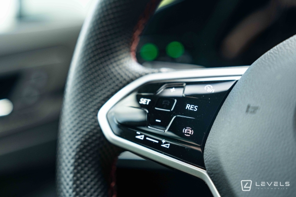  Volkswagen GOLF VIII GTI CLUBSPORT 300ch DSG7